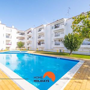 #112 Oura Flat By Home Holidays