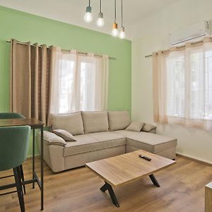 Appartement à 2 Chambres à Coucher