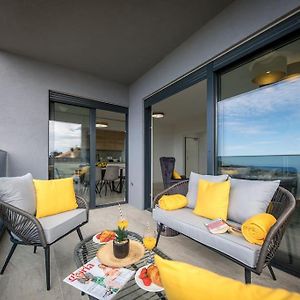 Appartement à 3 Chambres à Coucher