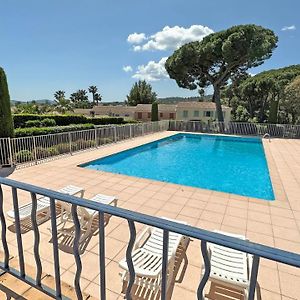 Les Pins Bleus