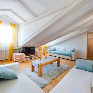Apartment Kris- Stradun Old Town