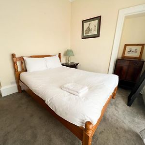 Convenient 3Br Flat On Leith Walk