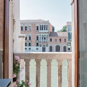 Palace Canal View By Wonderful Italy