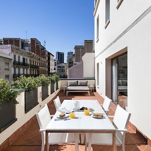 Appartement Luxe à 2 Chambres à Coucher