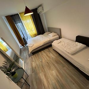 Appartement à 2 Chambres à Coucher