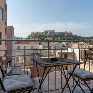 Luxury Apartment Overlooking The Citadel Of Tsakas