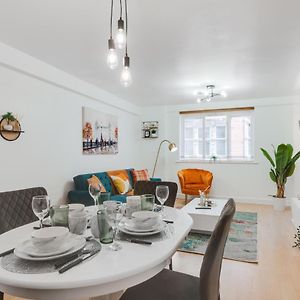 Appartement à 3 Chambres à Coucher