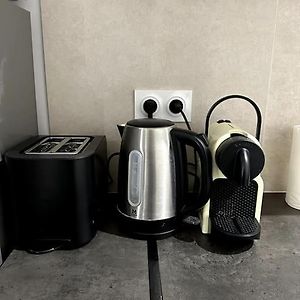 Appartement Centre Ville - Parking Prive - Wifi