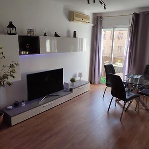 Bedroom To Rent In The Beach
