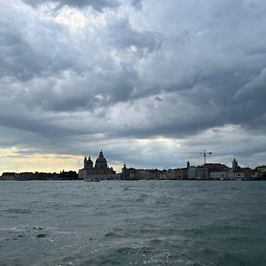 Venezia,Giudecca Appartamento Con Giardino Privato