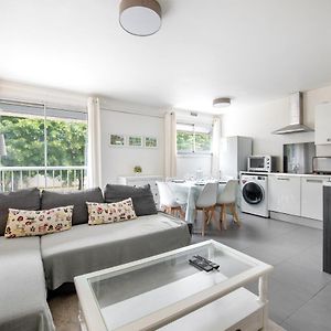 Appartement à 2 Chambres à Coucher