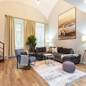 L10 Dolce Vita Apartment