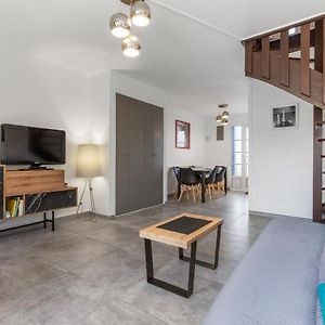 Appartement à 2 Chambres à Coucher