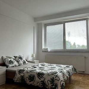 Appartement à 2 Chambres à Coucher
