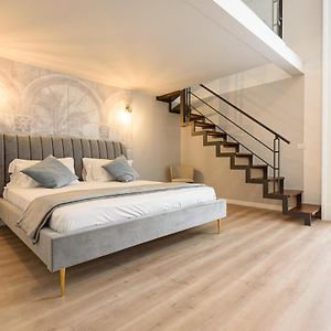 Guest House 121 Luxury Apartments