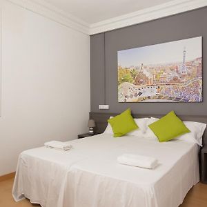 Appartement à 4 Chambres à Coucher