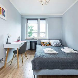 Appartement à 3 Chambres à Coucher