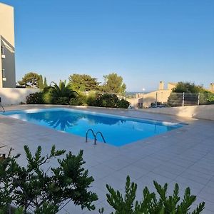 Villa à 2 Chambres à Coucher