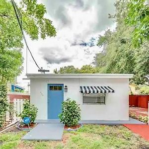 Cozy Private House Near Miami Airport - Free Parking - 01