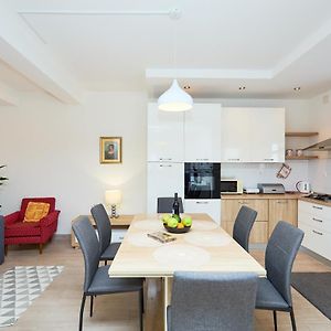 Apartment Laurus