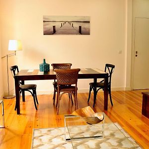 Appartement à 3 Chambres à Coucher