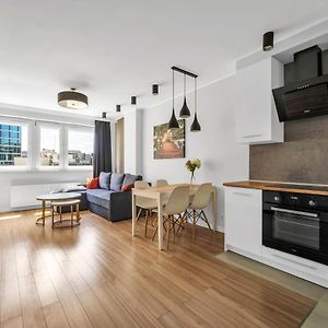 Chmielna Downtown Apartments - City Center, Aircon - By Rentujemy