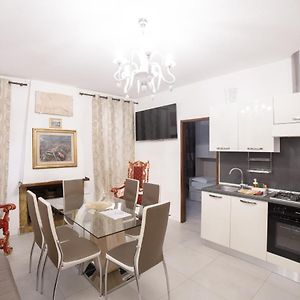 Appartement à 3 Chambres à Coucher