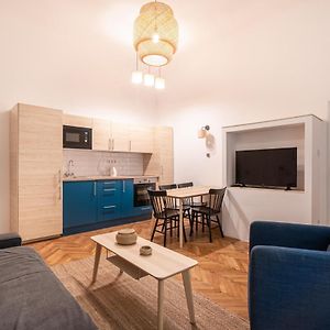 A20- Bp Modern Boutique Apartments