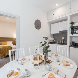 Appartement à 2 Chambres à Coucher