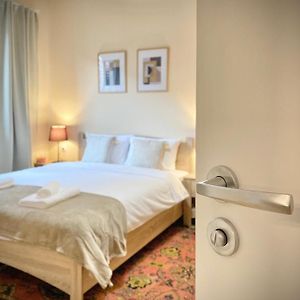 Appartement à 2 Chambres à Coucher