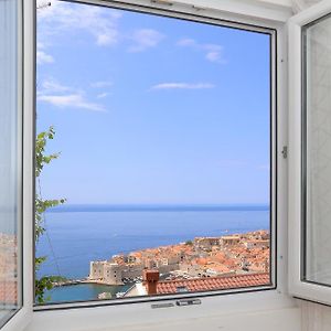 Exclusive Old Town And Sea View Apartments