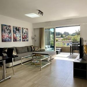 Appartement à 2 Chambres à Coucher
