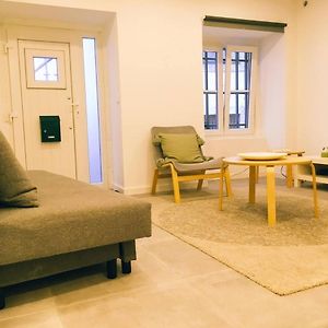 Modern Central Studio B Chiado