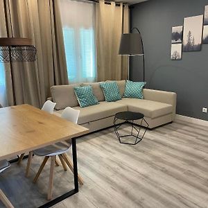 Appartement à 2 Chambres à Coucher
