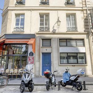 Branded New And Comfy Studio - Heart Of Paris 3