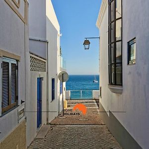 #056 Old Post Office By Home Holidays