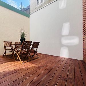 Appartement à 2 Chambres à Coucher