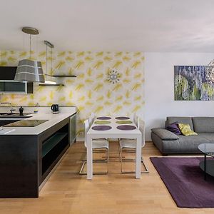 Appartement à 2 Chambres à Coucher