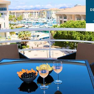 Port-Frejus, Le Consul, Appartement 2 Pieces Climatise, Terrasse & Parking
