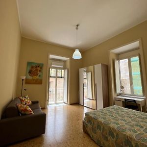 Appartement à 3 Chambres à Coucher