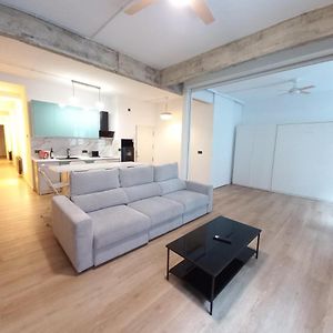 Appartement à 3 Chambres à Coucher