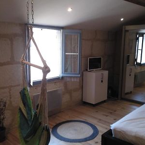 Duplex en pierre proche des Arenes