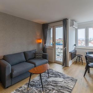Elegant Tour As Studio Gilly With Open Views And A Balcony In The Center Ljubljana