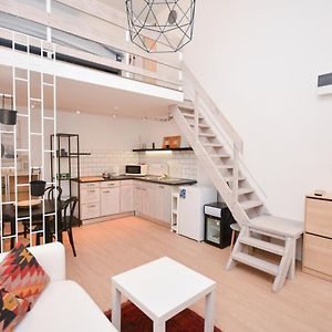 Stylish Home In Downtown Budapest For 2-4 People