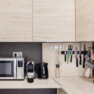 Elegant Apartment In Super Central Location