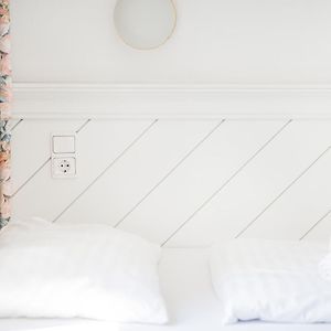 Chambre Lit King-Size avec Accès aux Personnes Handicapées