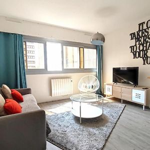 Studio Of 27M In Downtown