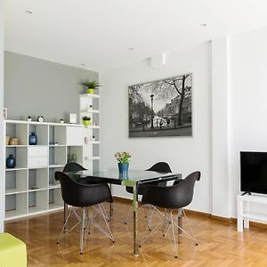 Sunlit 2Br Oasis In Metaxourghio 3Min From Metro