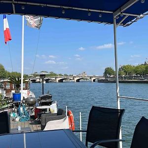Peniche De Charme Au Pont Alexandre III