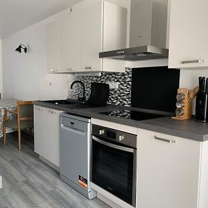 Appartement à 2 Chambres à Coucher